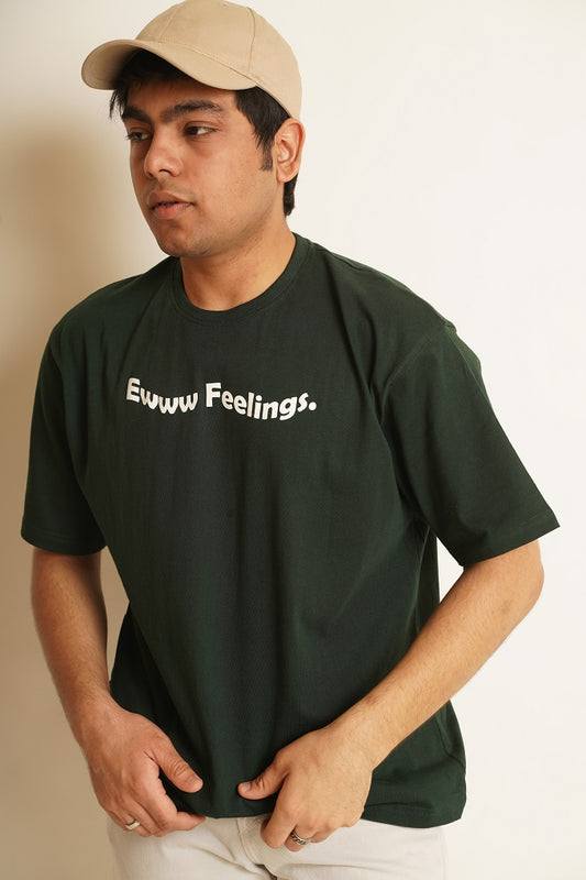 Graphic over size t-shirt in color forest green.
