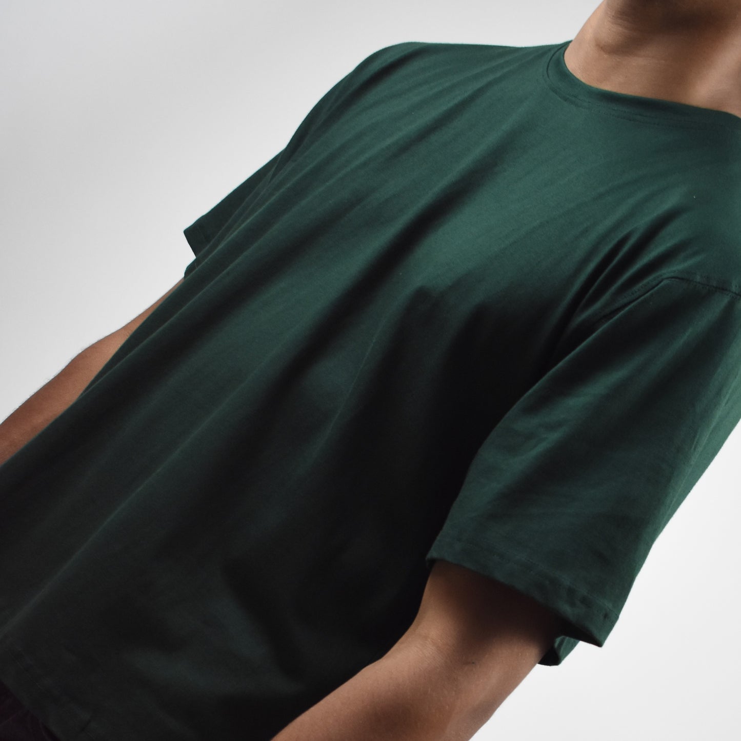 BASIC FOREST GREEN T-SHIRT